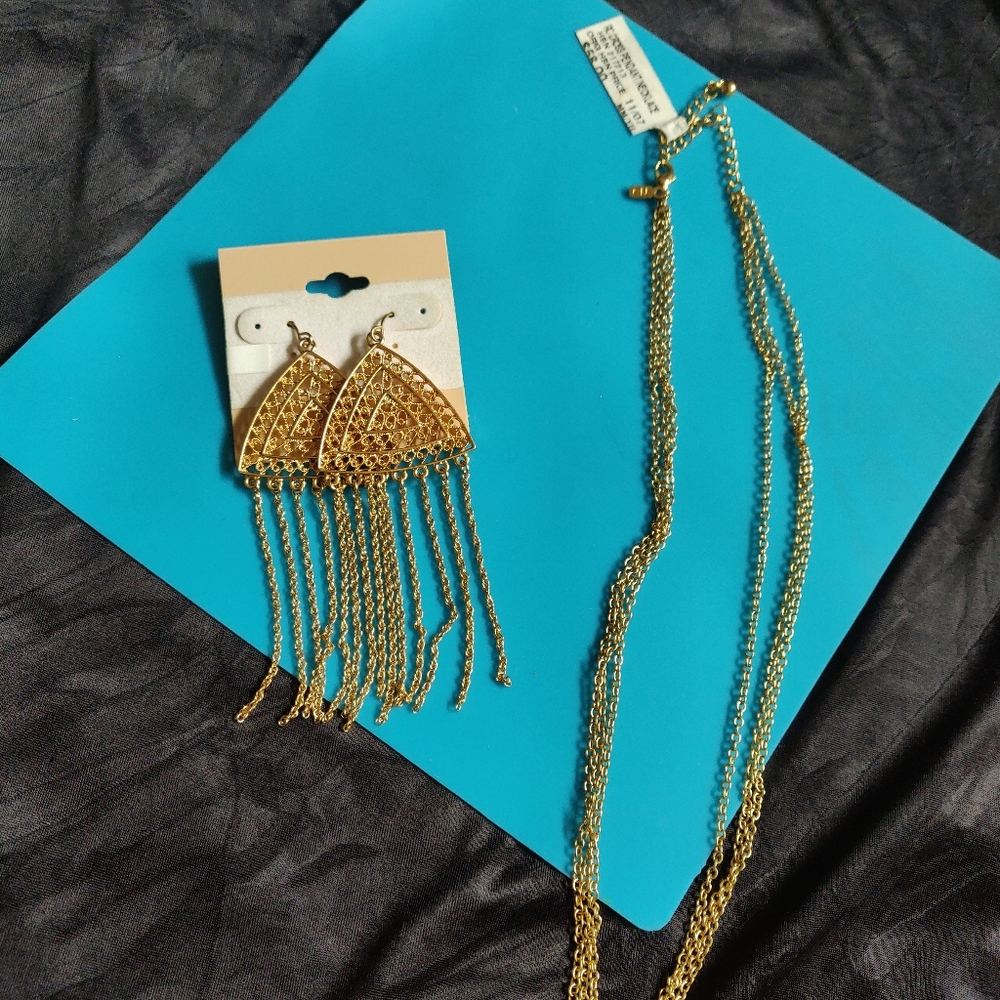 Gold plated earring and neckless